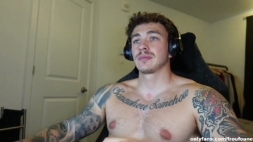 Froufoune  19-08-2021 video pinkass